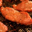 画像4: くせになるコリコリ食感＆秘伝のタレ＆肉汁！塩ダレ厚切り牛タンどっさり500ｇ（味付け） (4)